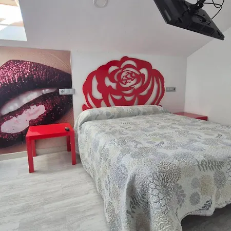 Islabeach Apartmán *