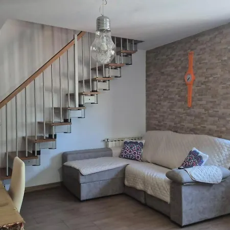 Islabeach Apartmán *