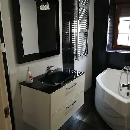 Islabeach Apartmán *