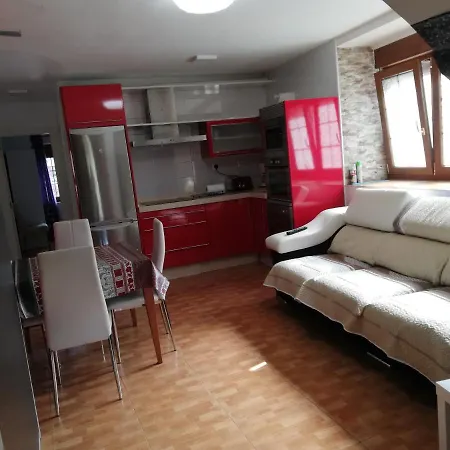 Islabeach Apartmán *